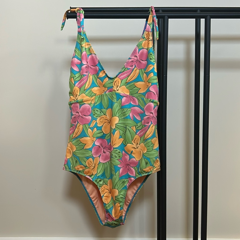 Seea Luana One Piece - Picture 4 of 7